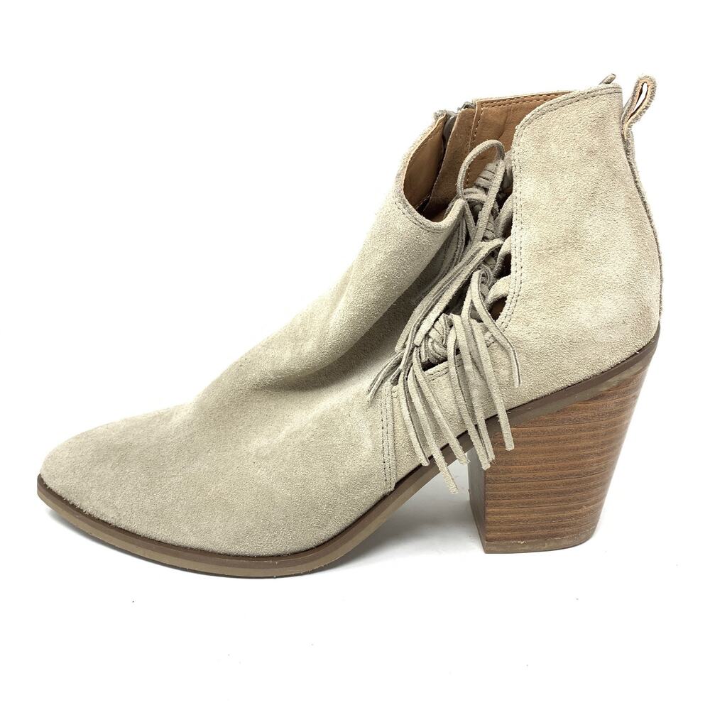 Crevo Women's Size 10 Pointed Toe Suede Ankle Bootie Boots Fringe Tassels Beige